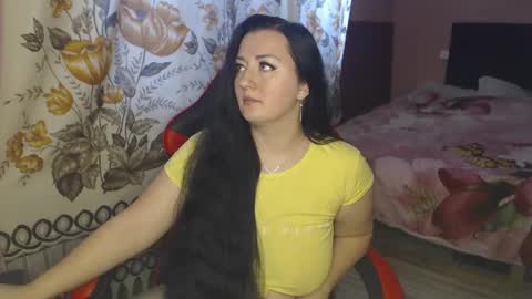 Snapshot of call_me_shaya chatting on 02.08.25 Shaya online show from 02.08.25