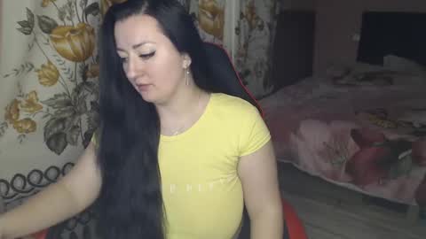 Snapshot of call_me_shaya chatting on 02.08.25 Shaya online show from 02.08.25