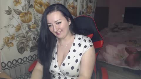 Snapshot of call_me_shaya chatting on 02.24.25 Shaya online show from 02.24.25