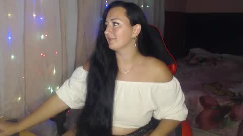 Snapshot of call_me_shaya chatting on 09.23.25 Shaya online show from 09.23.25