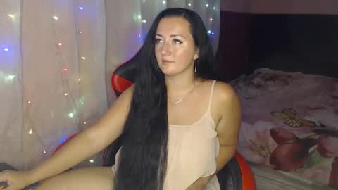 Snapshot of call_me_shaya chatting on 09.27.25 Shaya online show from 09.27.25