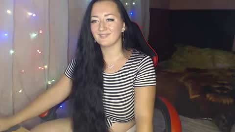 Snapshot of call_me_shaya chatting on 10.10.25 Shaya online show from 10.10.25