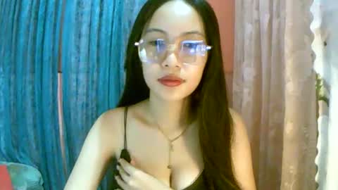 Freya online show from 10.05.25