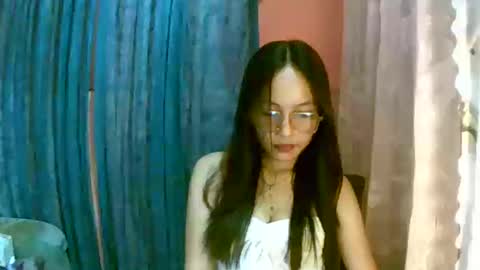 Freya online show from 10.08.25