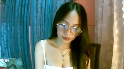 Freya online show from 10.12.25