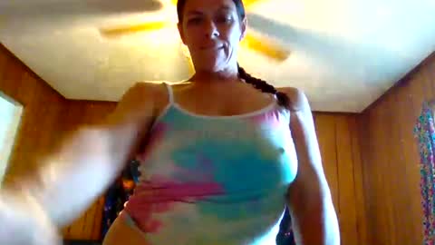 Calli online show from 10.08.25
