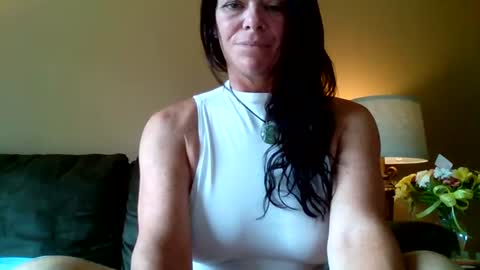 Snapshot of calli_girl420 chatting on 06.14.26 Calli online show from 06.14.26