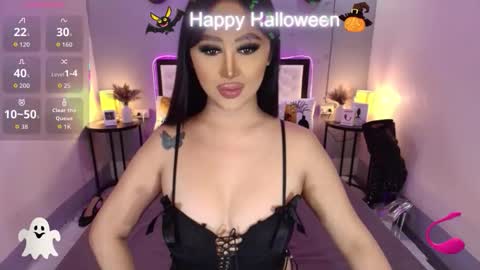 Snapshot of calliestewart chatting on 10.30.25 CallieStewart online show from 10.30.25