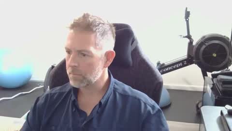 Snapshot of callmenny chatting on 12.15.25 Nny online show from 12.15.25