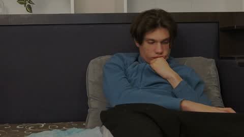 Snapshot of calvin_cay chatting on 01.15.25 Calvin online show from 01.15.25