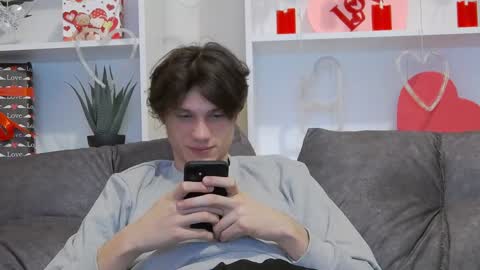 Snapshot of calvin_cay chatting on 02.05.25 Calvin online show from 02.05.25