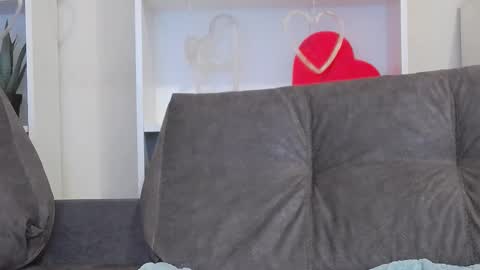 Snapshot of calvin_cay chatting on 02.14.25 Calvin online show from 02.14.25