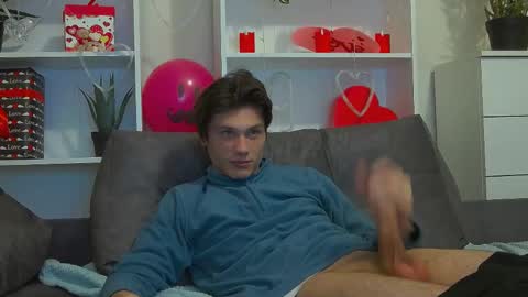 Snapshot of calvin_cay chatting on 02.15.25 Calvin online show from 02.15.25