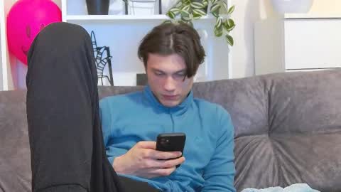 Snapshot of calvin_cay chatting on 02.23.25 Calvin online show from 02.23.25