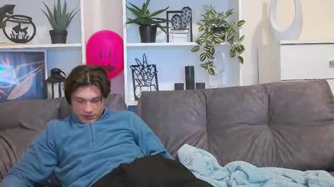 Snapshot of calvin_cay chatting on 02.23.25 Calvin online show from 02.23.25