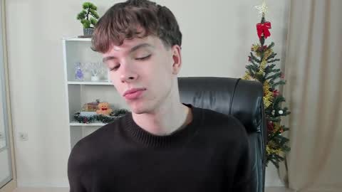 Hey I am Calvin  online show from 12.21.24