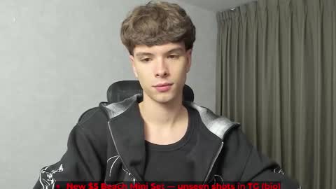 Snapshot of calvin_loves_you chatting on 02.27.26 Hey I am Calvin online show from 02.27.26