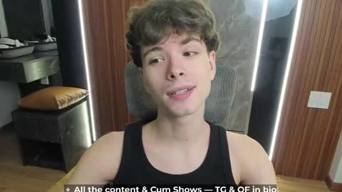 Hey I am Calvin  online show from 05.19.26