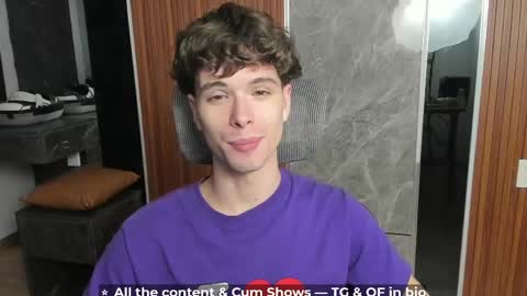 Snapshot of calvin_loves_you chatting on 06.03.26 Hey I am Calvin online show from 06.03.26