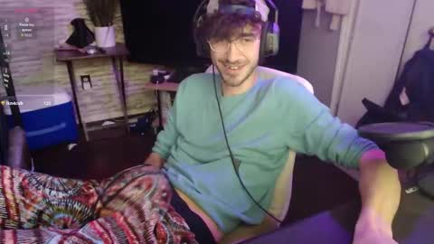 Snapshot of calvin_tanner chatting on 11.23.25 calvin_tanner online show from 11.23.25