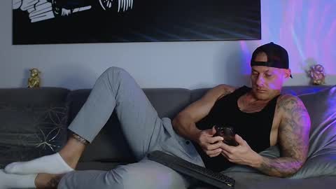 Calvin  online show from 01.13.25