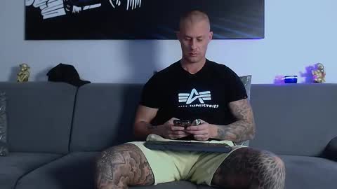 Calvin  online show from 01.18.25