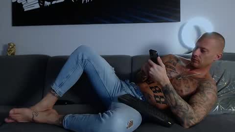 Calvin  online show from 01.20.25