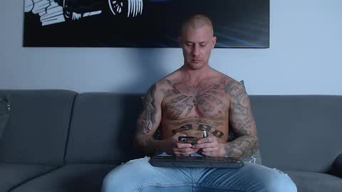 Calvin  online show from 02.28.25