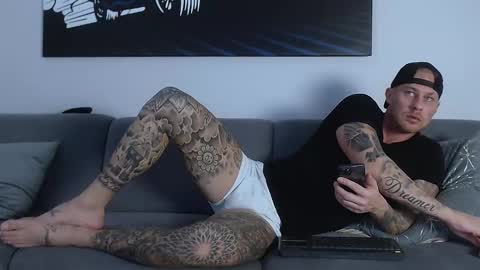 Calvin  online show from 03.04.25