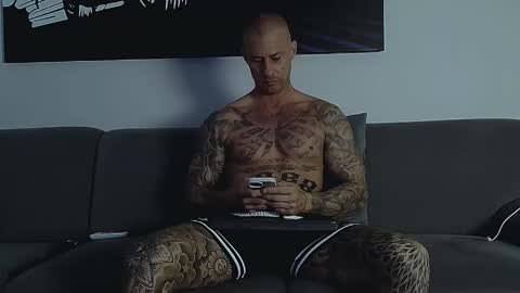 Calvin  online show from 09.09.25