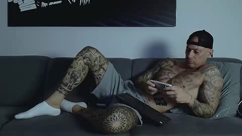 Calvin  online show from 09.16.25