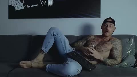 Calvin  online show from 09.23.25