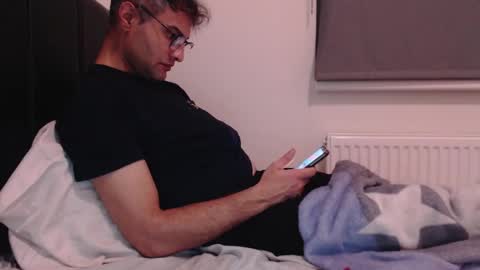 Calvinjohnlad online show from 12.04.24