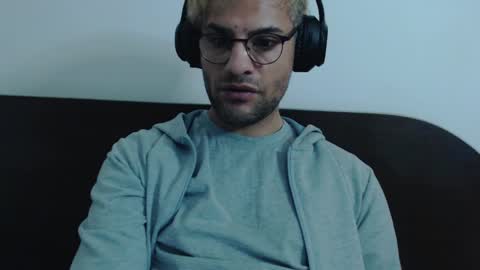 Calvinjohnlad online show from 02.20.25