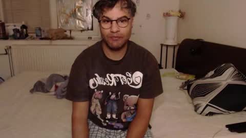 Calvinjohnlad online show from 11.17.25