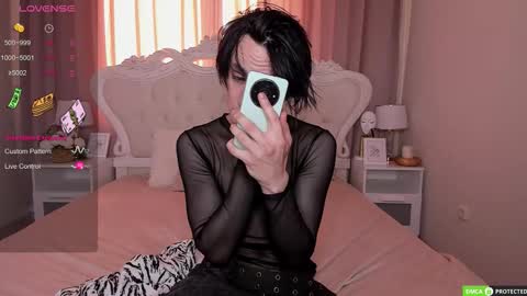 Snapshot of calvinowens chatting on 09.24.25 Calvin Owens online show from 09.24.25