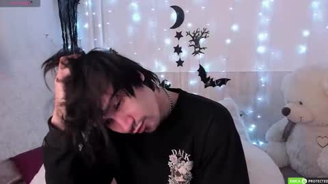 Snapshot of calvinowens chatting on 11.01.25 Calvin Owens online show from 11.01.25