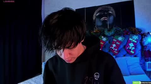 Snapshot of calvinowens chatting on 12.14.25 Calvin Owens online show from 12.14.25