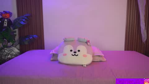 Calypso and Kayla online show from 10.18.25