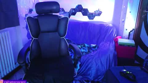 Calypto Essence online show from 09.16.25