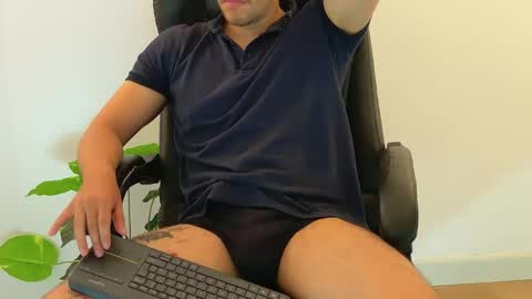 camara110 online show from 10.23.25