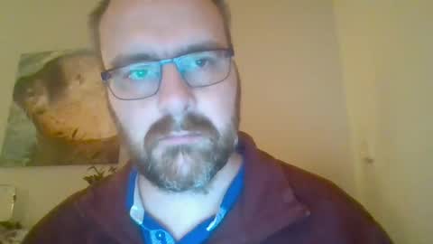 Snapshot of camboyhappydave chatting on 12.12.24 Dave online show from 12.12.24