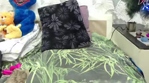 Snapshot of camdiva1 chatting on 02.14.25 CamDiva1 online show from 02.14.25