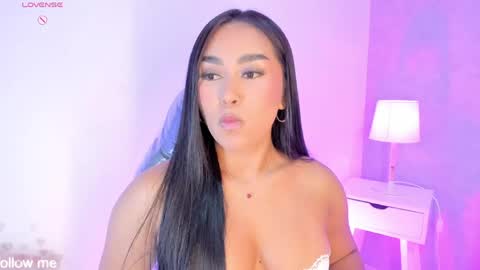 Camelia Smith online show from 04.15.26