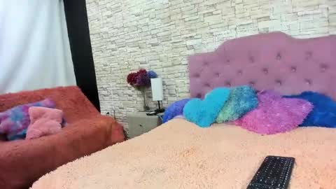 Snapshot of cameron_april chatting on 11.13.25 cameron_april online show from 11.13.25