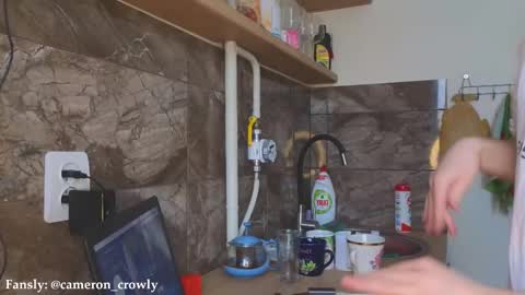 Snapshot of cameron_crowly chatting on 02.20.25 Cameron online show from 02.20.25