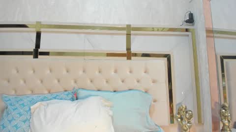 Snapshot of cameron_hearts chatting on 01.06.26 cameron_hearts online show from 01.06.26