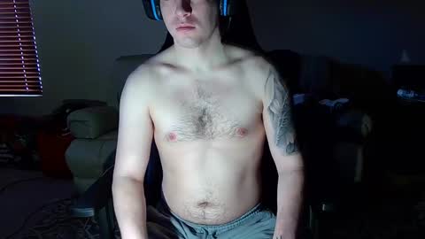 Snapshot of camerondt chatting on 02.21.25 camerondt online show from 02.21.25