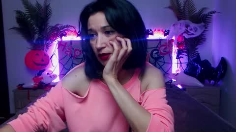 Cameronenns online show from 10.16.25