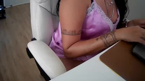 Cammie Cameron online show from 01.19.25